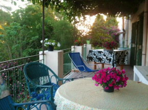  2 bedrooms house with enclosed garden and wifi at Sciacca 5 km away from the beach  Шакка